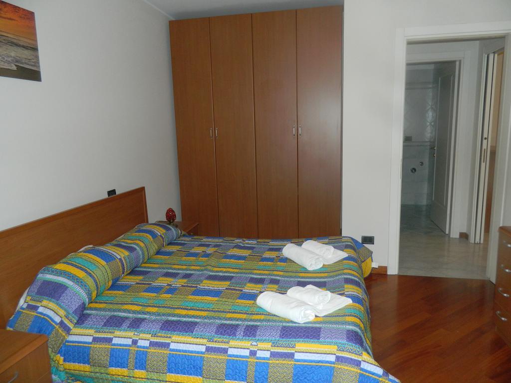 Mela Verde Apartments Bergamo Room photo