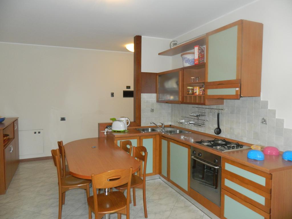 Mela Verde Apartments Bergamo Room photo