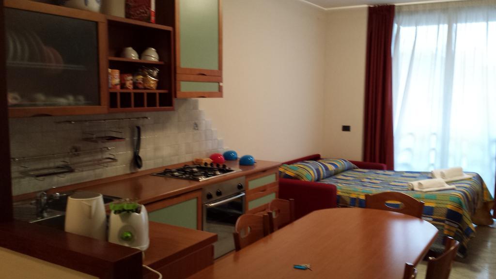 Mela Verde Apartments Bergamo Room photo
