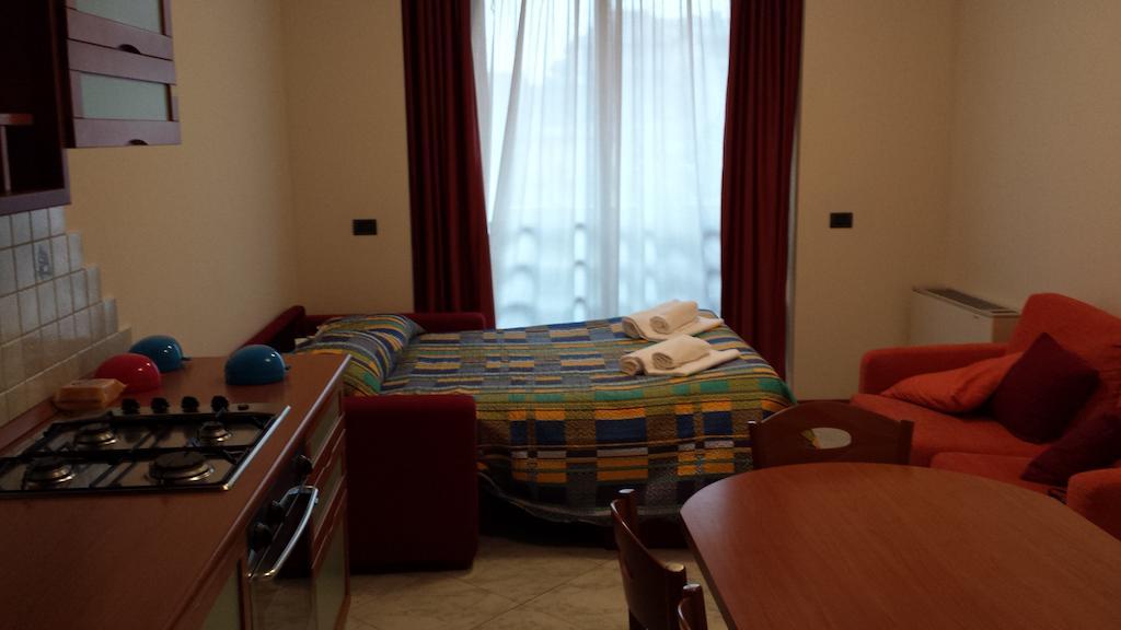 Mela Verde Apartments Bergamo Room photo
